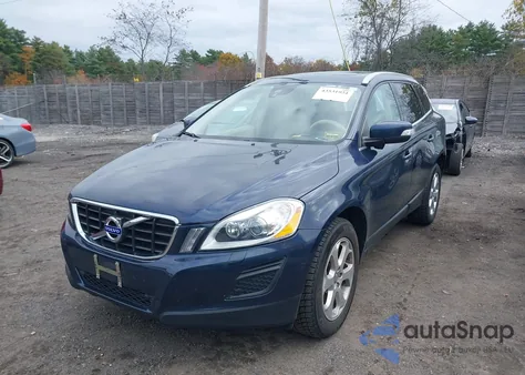 2013 Volvo Xc60 3.2 Premier Plus z USA, uszkodzony, nr VIN YV4940DZ4D2368709